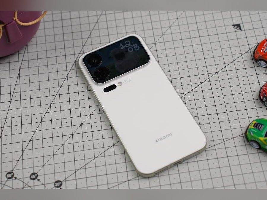 Xiaomi 17 Pro Max 12/512 ГБ Белый